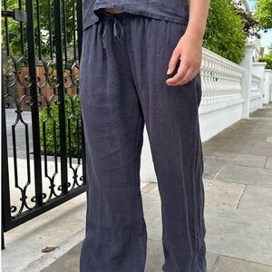 Brandy Melville Navy Line Pants